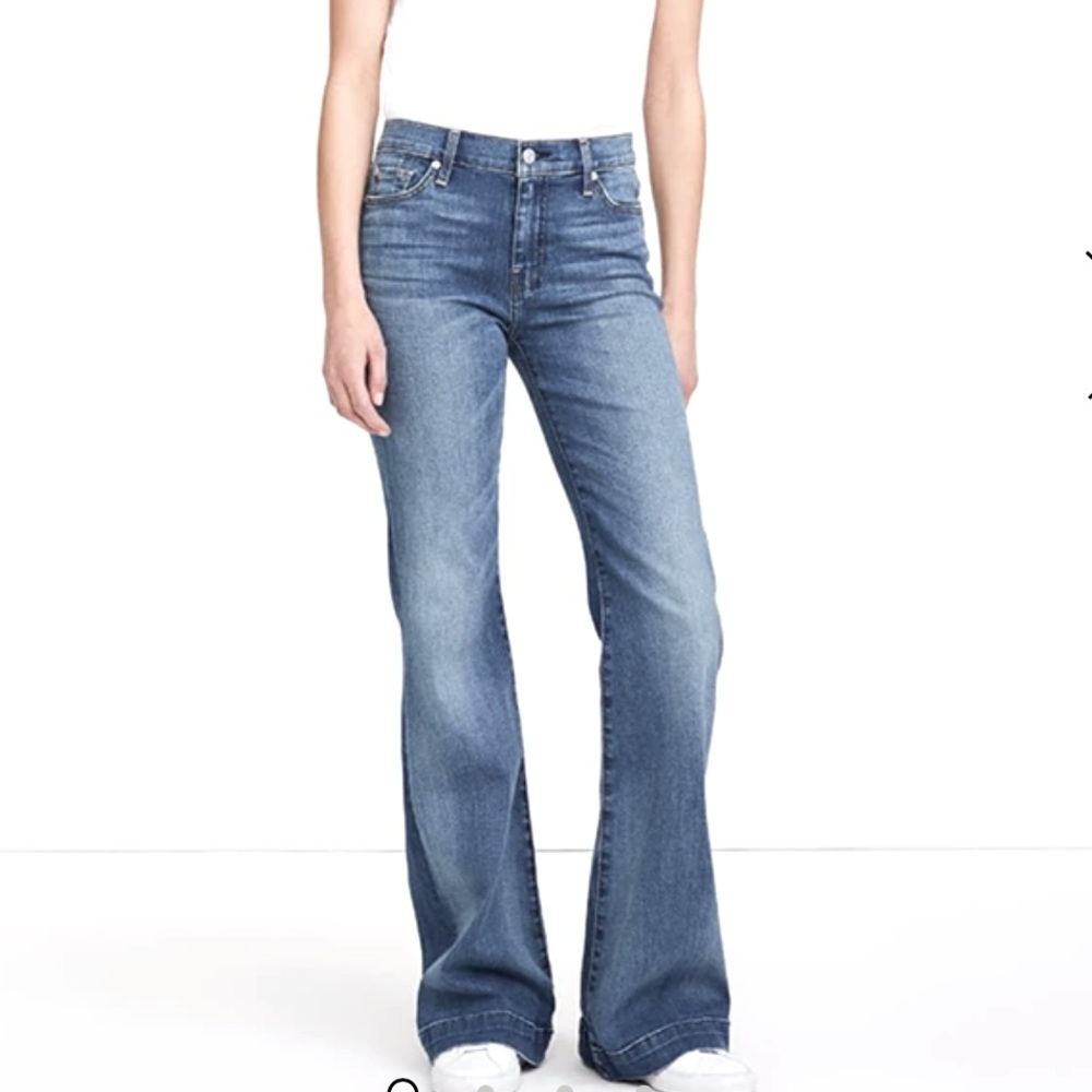 7FAM 7 For All Mankind Dojo Flare Jeans Size 29